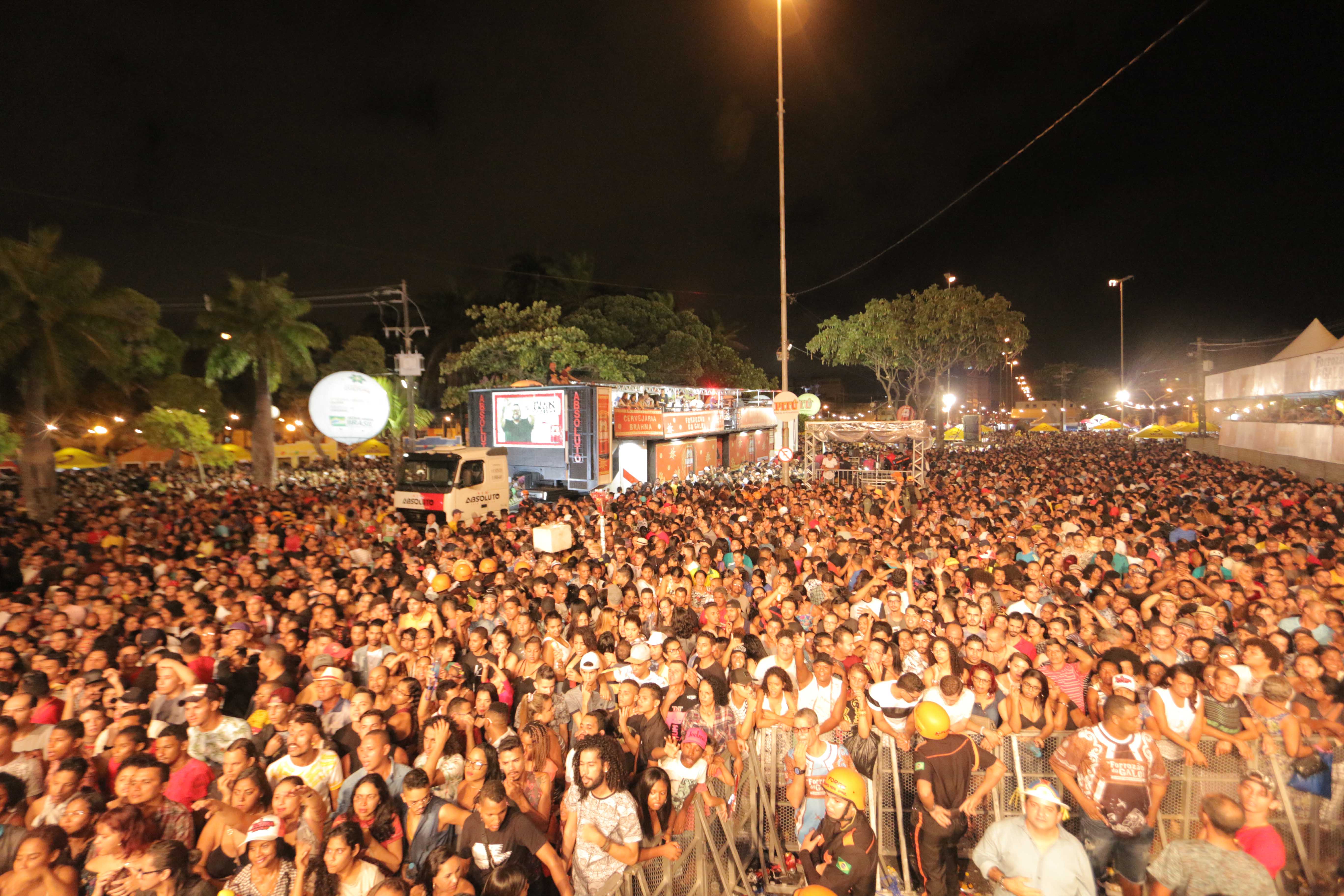 Forrozão do Galo atrai cerca de 50mil pessoas ao centro do Recife